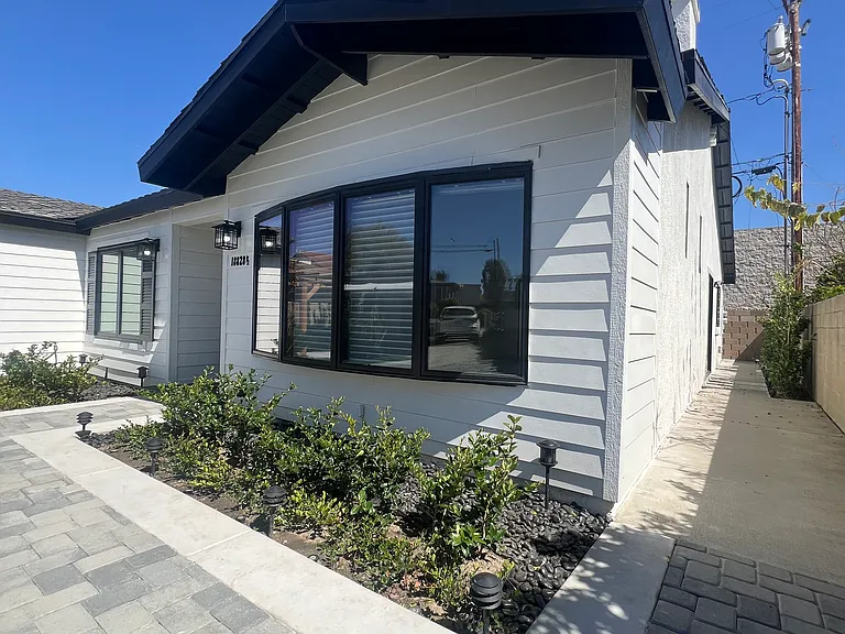 18828 Jersey Ave #1/2 — Photo 37