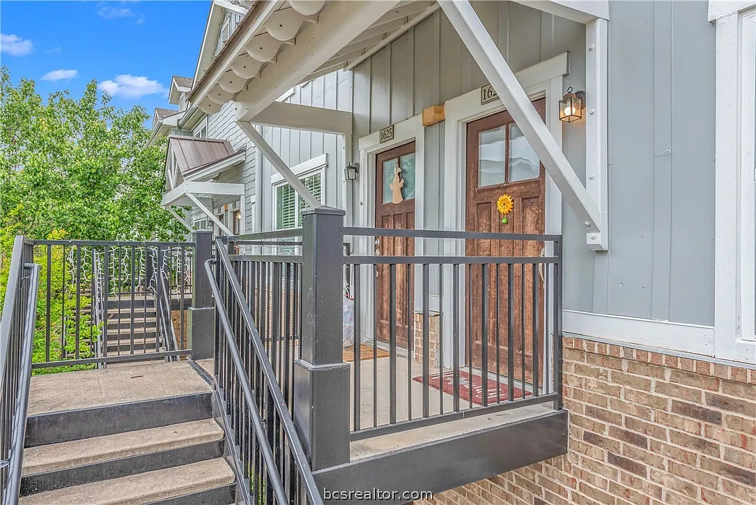 3 bed, 1294 sqft, $1,195 — Photo 2