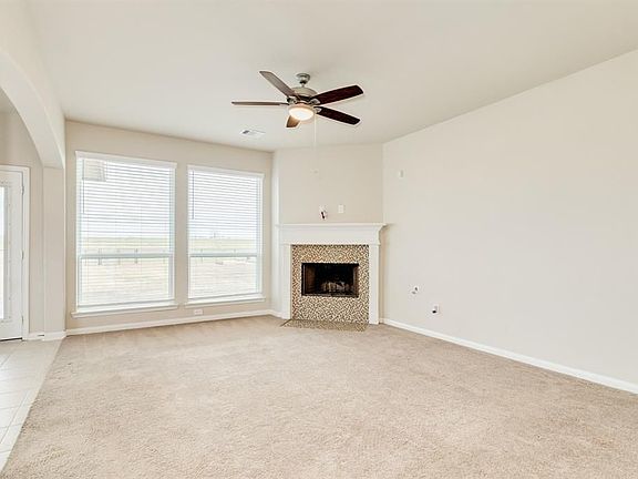 5th image of 453 Twin Lakes Blvd W