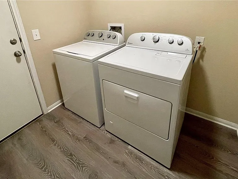 222 Camellia Dr — Photo 24