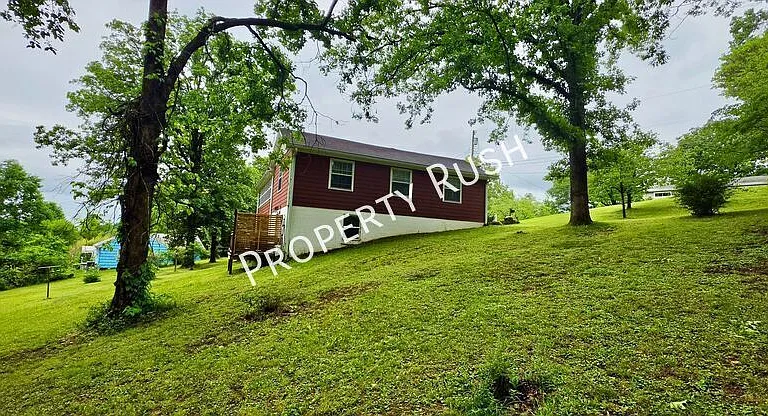 3229 Westonia Dr — Photo 40