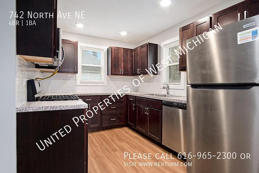 1st image of 742 North Ave NE