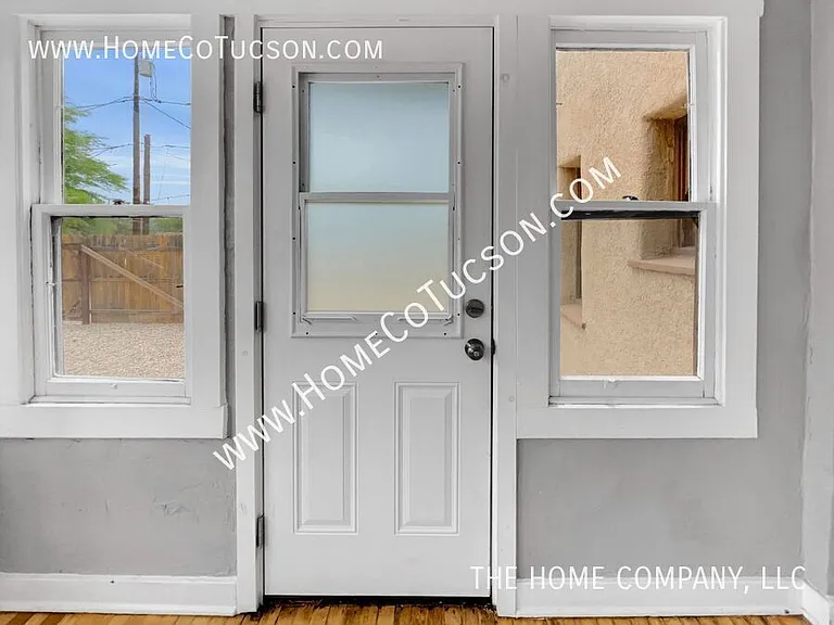 1401 N Camilla Blvd — Photo 29