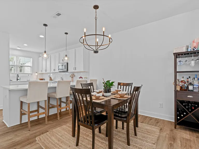 5619 Johnson Woods Ct — Photo 10