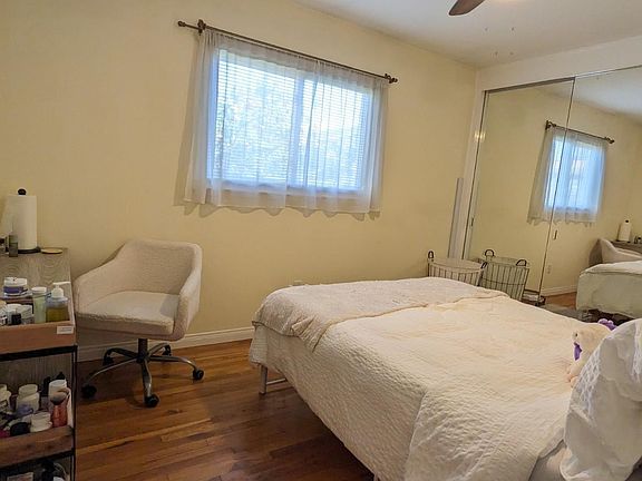 5th image of 3617 Martha St #4