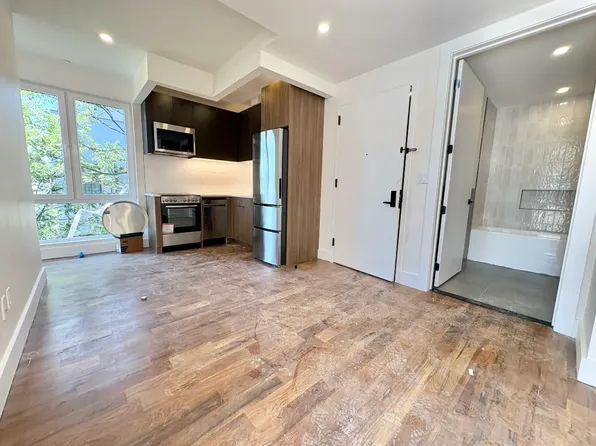 3098 Farragut Road image 1 of 9