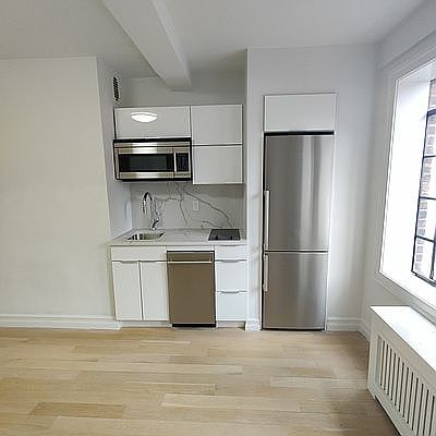 1st image of 5 Tudor City Pl #1561
