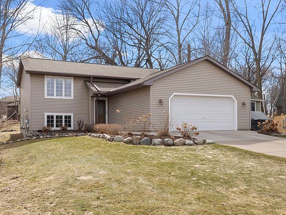 5th image of 7723 N Shore Cir N