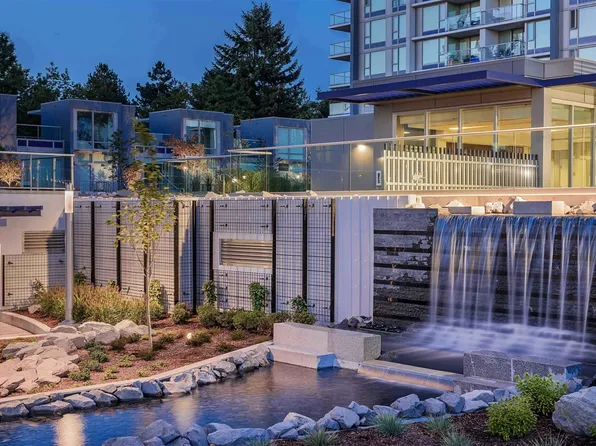 13696 100th Ave #301, Surrey, BC V3T 0L5