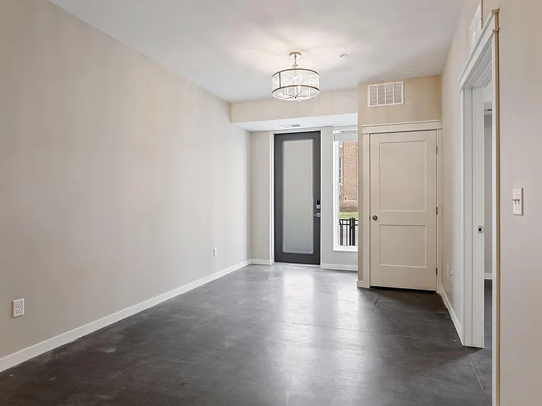 756 Jackson St NE #101 — Photo 6