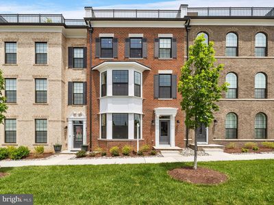 609 Leigh Way, Oxon Hill, MD, 20745
