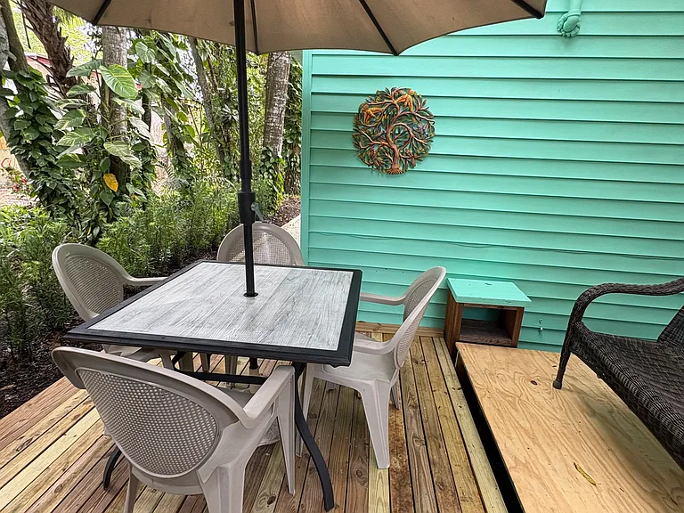 2910 Sunrise Blvd #M — Photo 2