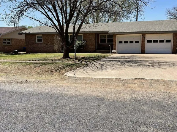 306 Minyard St, Sudan, TX 79371