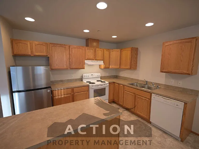 1312 Campbell Ave #4 — Photo 16