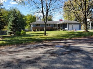 305 Daniel Pkwy, Washington, IL 61571