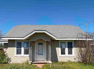 422 W Choctaw St, Garber, OK 73738