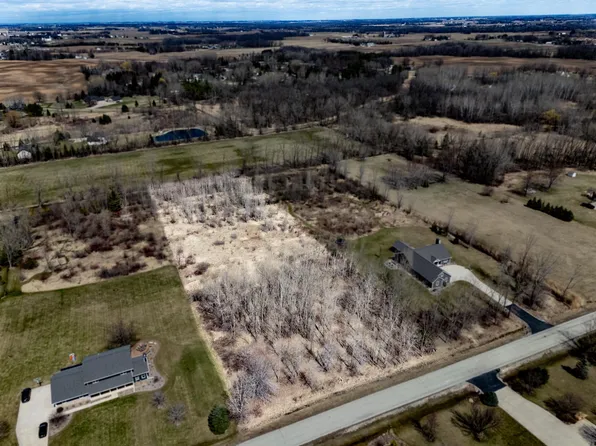Deer Run Dr, Black Creek, WI 54106