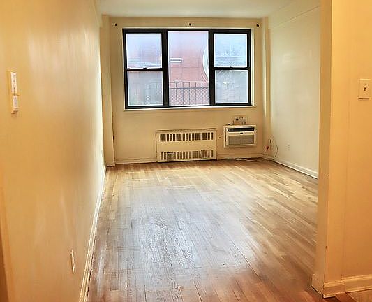 2nd image of 220 E 87th St APT 4d