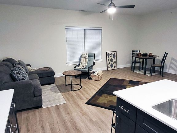5th image of 320 Chapelhill Dr #390-206