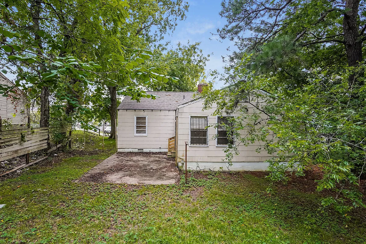 Building Photo - 6629 Grasselli Rd