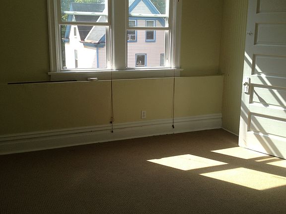 Bed room