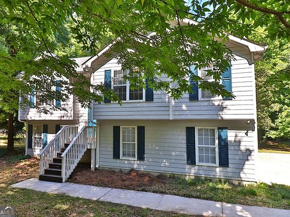3rd image of 353 Fall View Ct