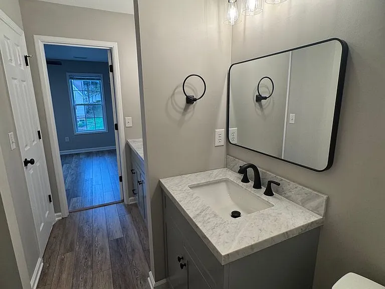 1232 Camelot Ct NE — Photo 14