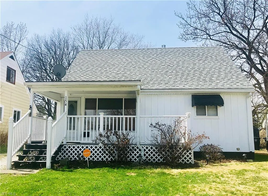 154 Berkley St photo 1