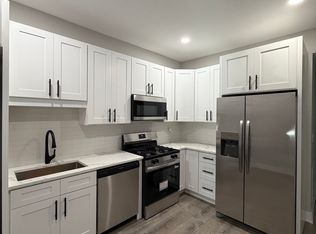 931 W 34th Pl #1, Chicago, IL 60608