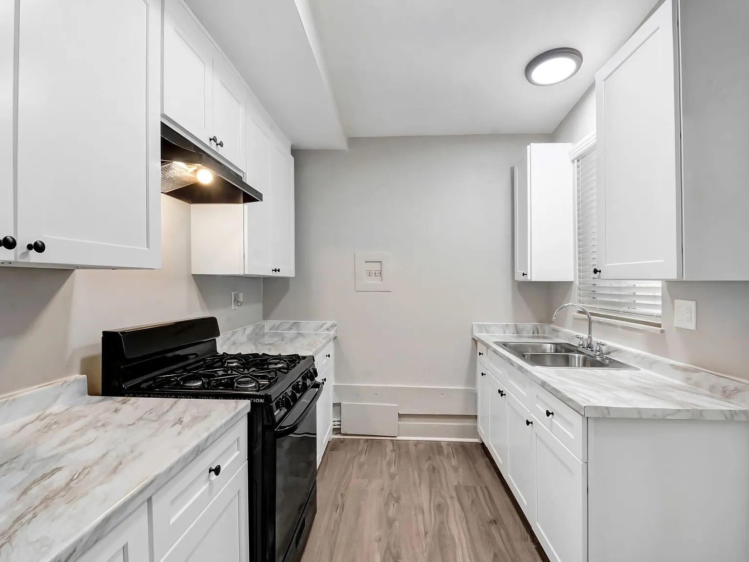 525 N San Gabriel Ave. — Photo 1