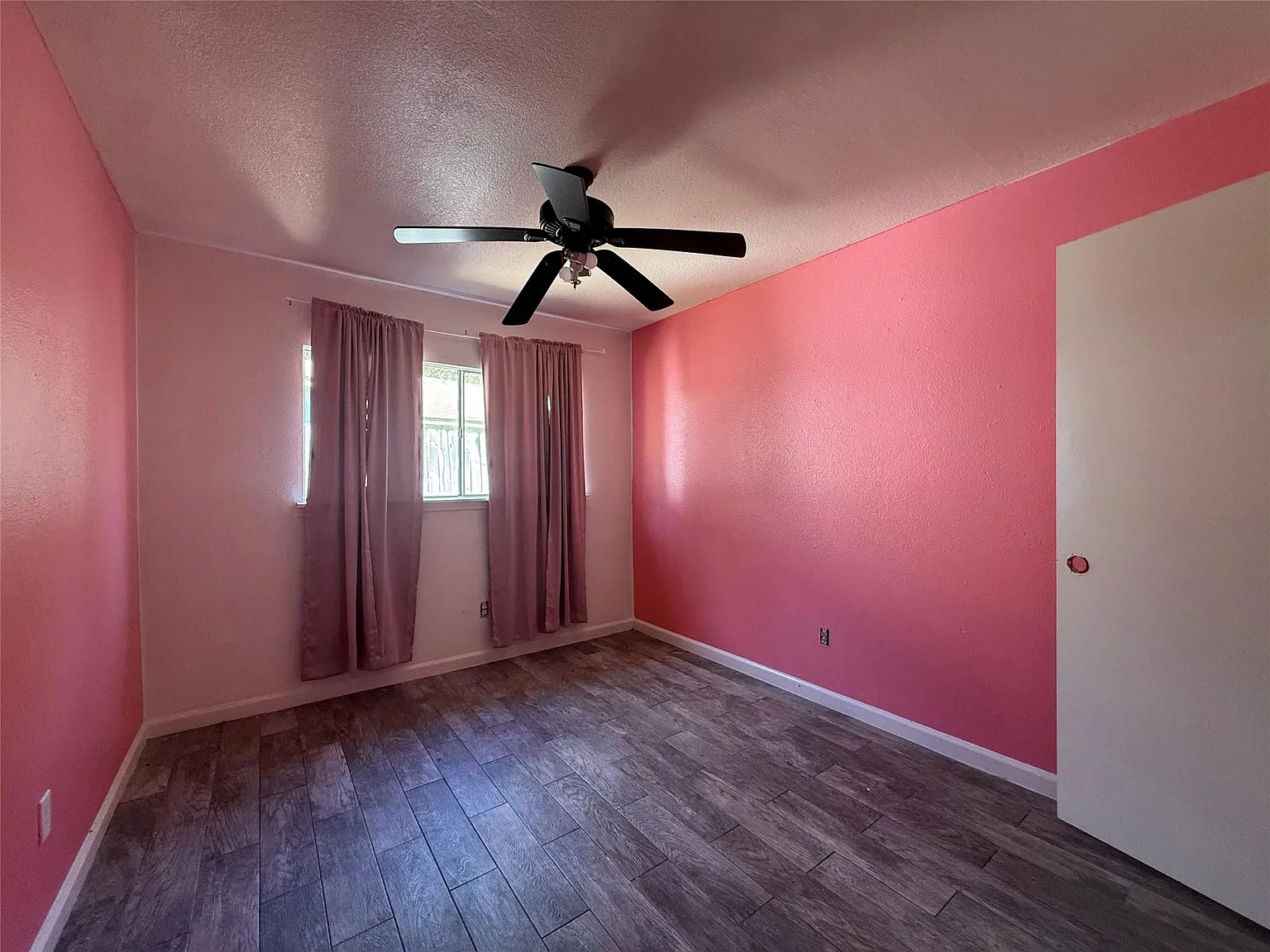 3 bed, 2.0 bath, $1,750 — Photo 2