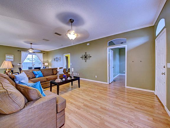 4th image of 1703 Laramie Cir