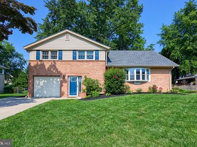 290 Folkstone Way, York, PA, 17402