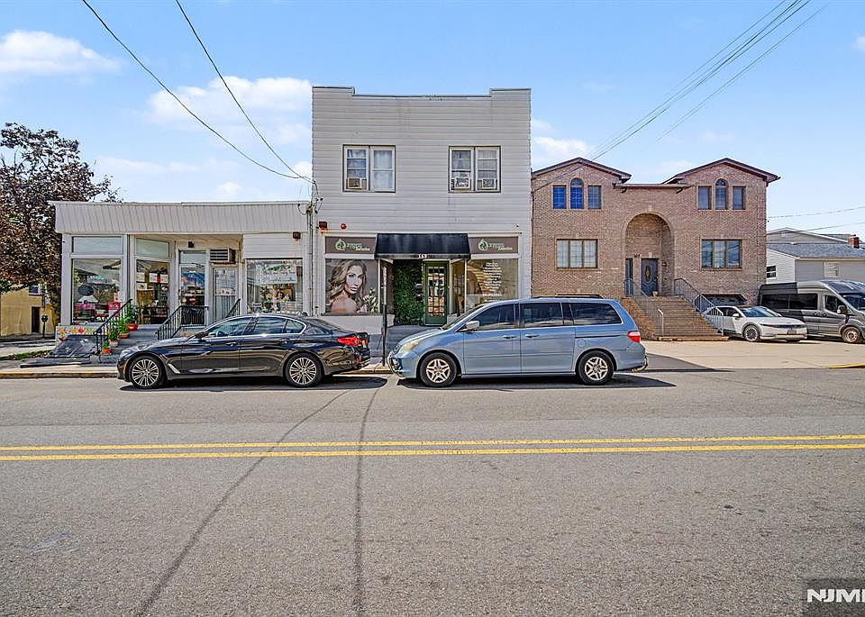 1st image of 163 Front Street