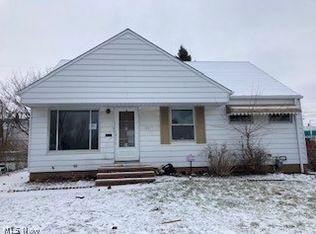 20017 Stockton Ave, Maple Heights, OH 44137