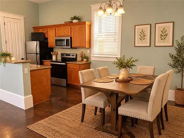 2 bed, 1.0 bath, 1000 sqft, $1,650 — Photo 3