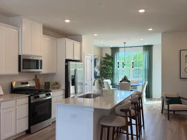 30 Barnes Way, Sicklerville, NJ 08081