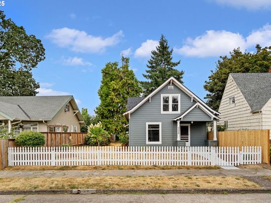 2035 4th St NE, Salem, OR 97301
