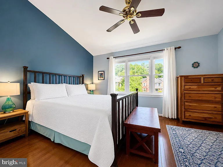 7911 Yancey Dr — Photo 22