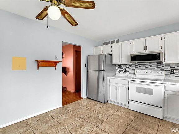 5th image of 5 Oak Dr