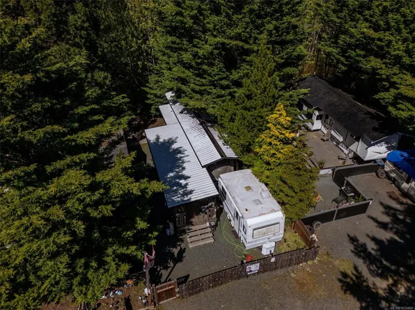 2650 Turnbull Rd #E14, Nanaimo, BC V9K 2R2