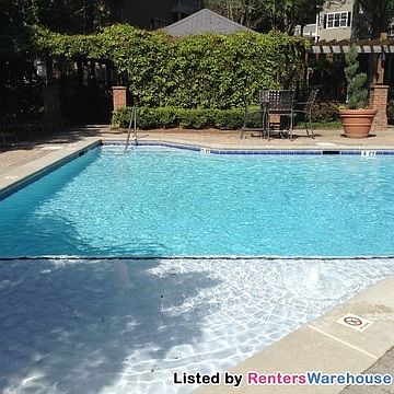 4th image of 1012 Oak Park Cir NE