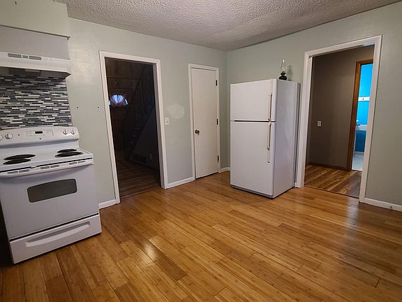5th image of 8307 Wabash Ave