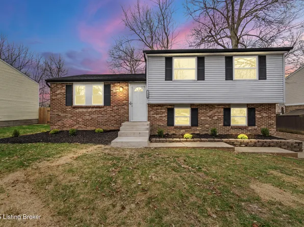 11900 Halifax Dr, Worthington Hills, KY 40245