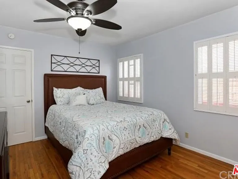 4721 Greenbush Ave — Photo 14