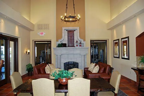 Palmilla at Campus Pointe — Photo 16