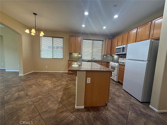 4th image of 7219 Riley Dr