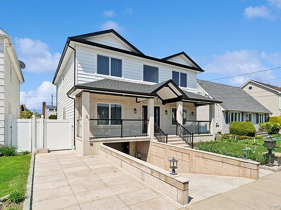 2nd image of 207 Pershing Parkway