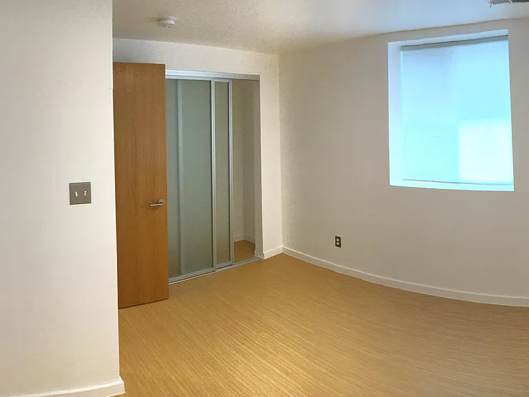 3495 Darley Ave — Photo 16