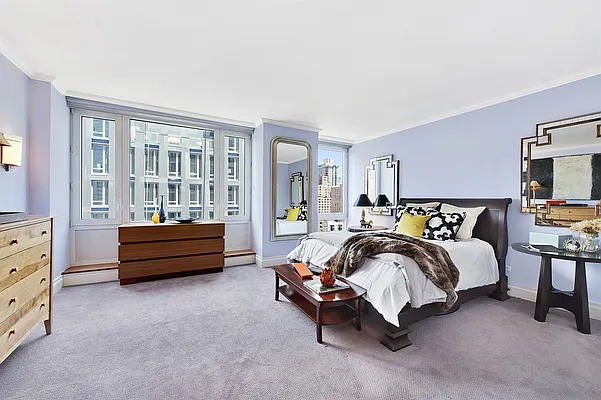 Sold by Corcoran | media 28